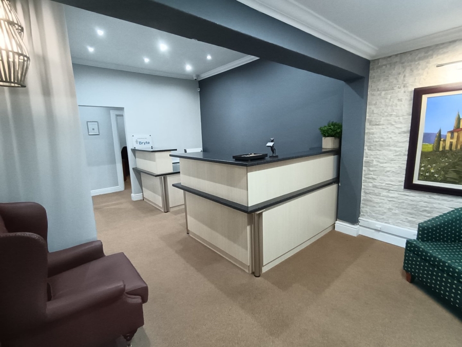  Bedroom Property for Sale in Newton Park Eastern Cape